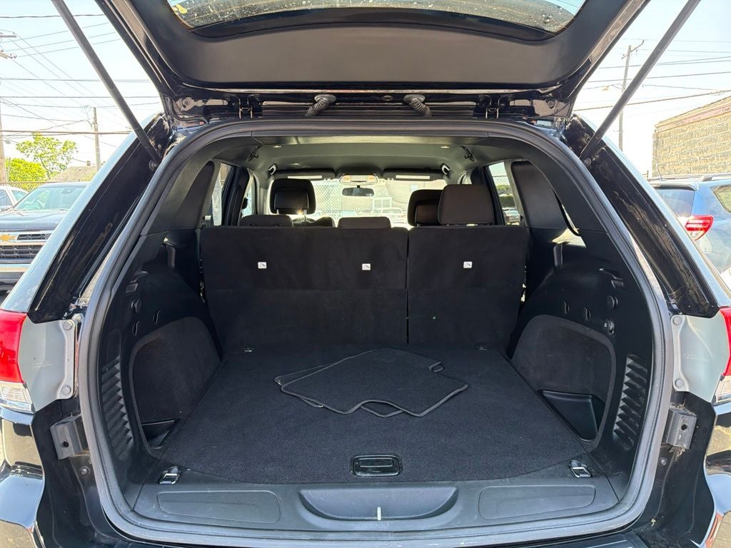 2019 Jeep Grand Cherokee Laredo E