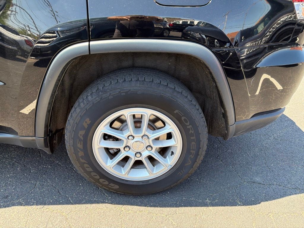 2019 Jeep Grand Cherokee Laredo E