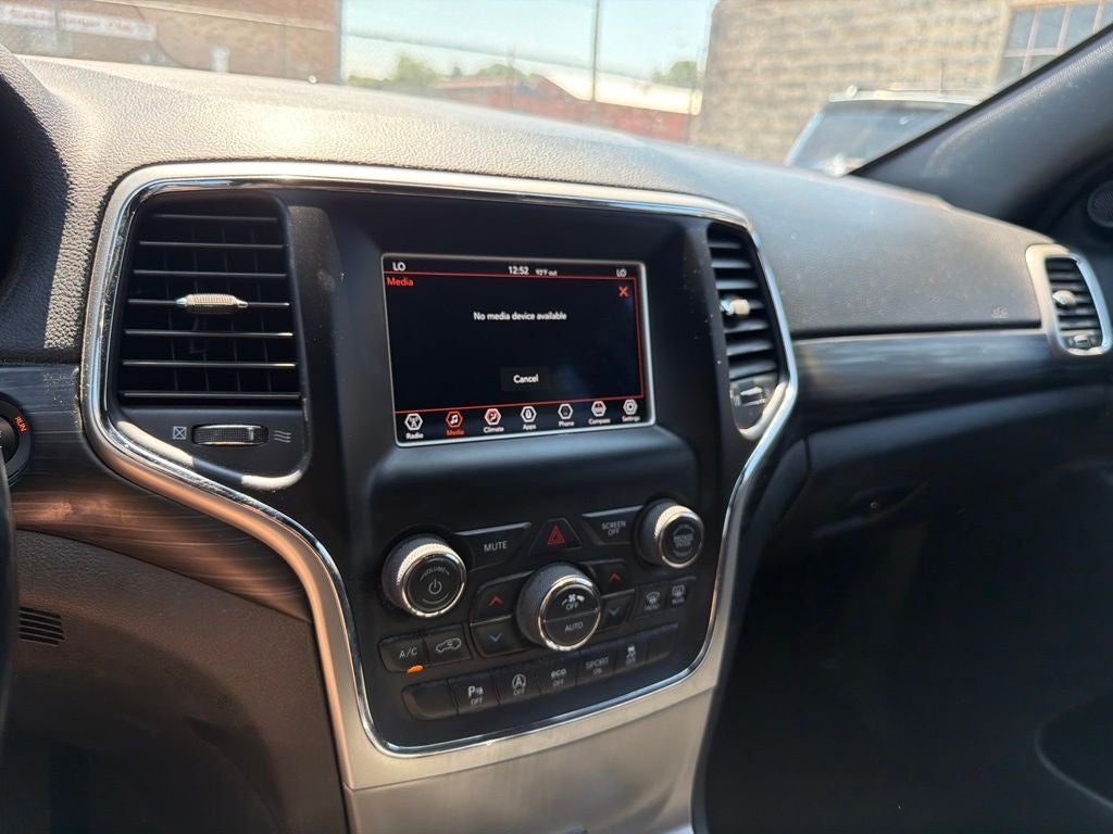 2019 Jeep Grand Cherokee Laredo E