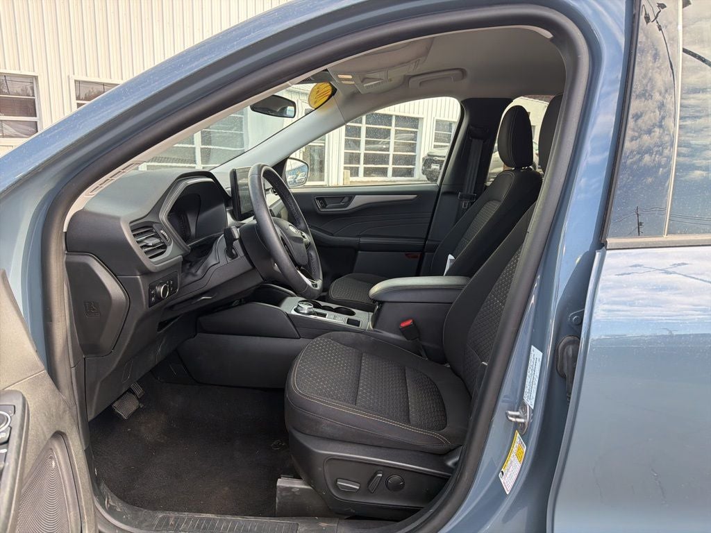 2023 Ford Escape Hybrid Active