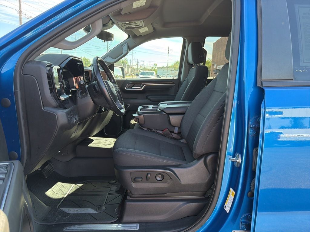 2022 Chevrolet Silverado 1500 LT LT1