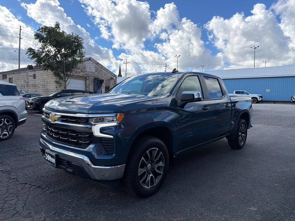2024 Chevrolet Silverado 1500 LT