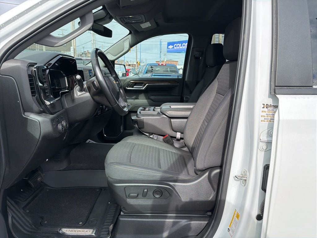 2024 Chevrolet Silverado 1500 LT LT1