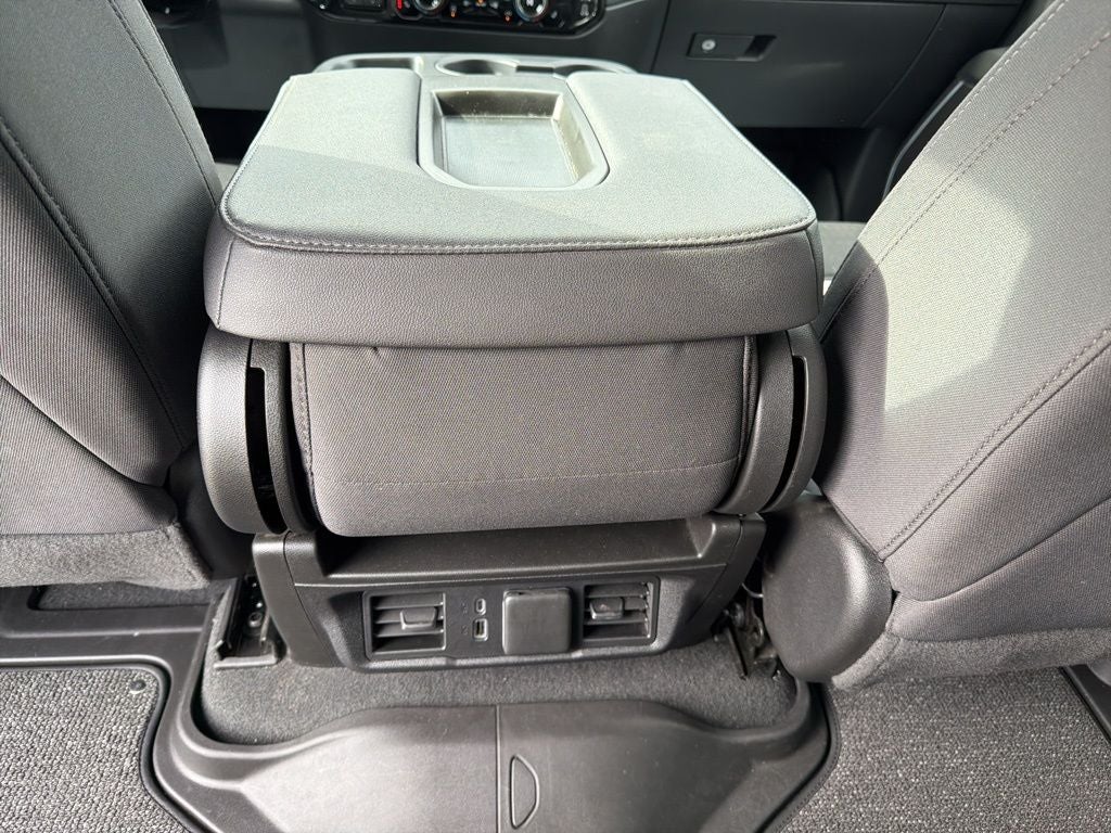 2024 Chevrolet Silverado 1500 LT LT1
