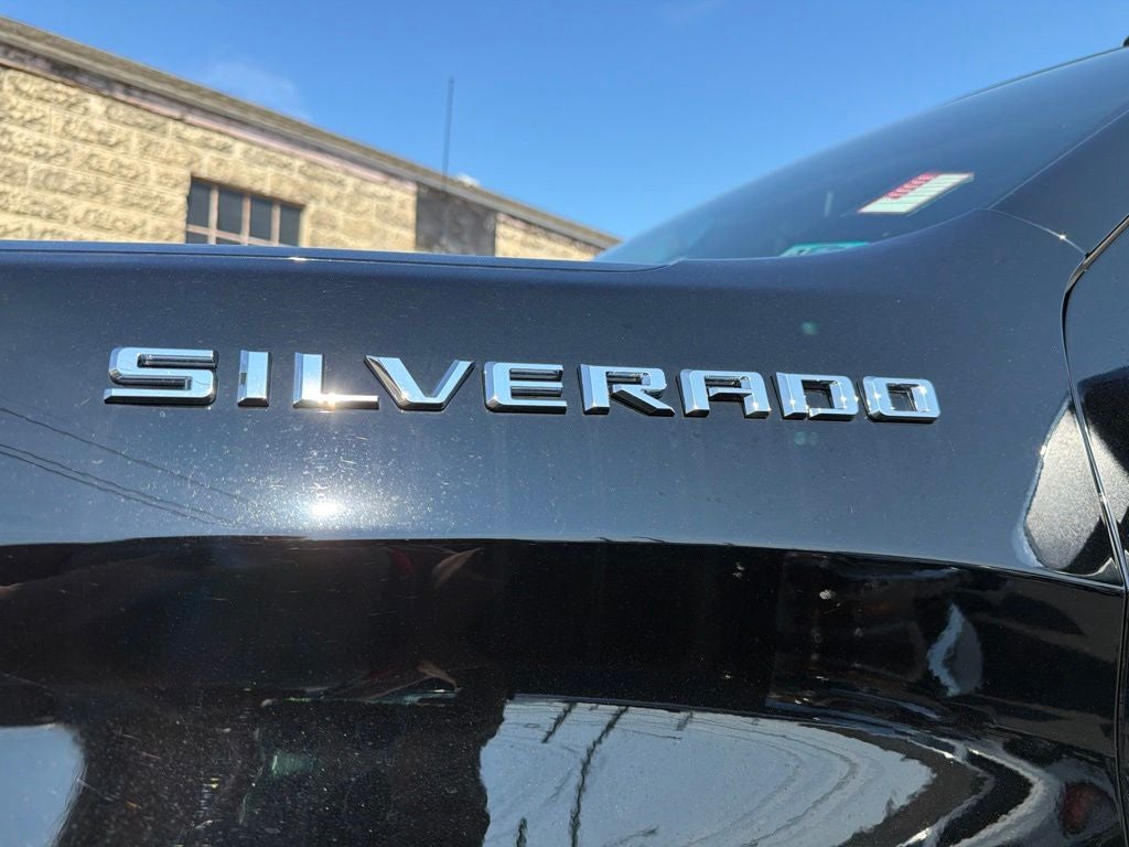2024 Chevrolet Silverado 1500 LT LT1