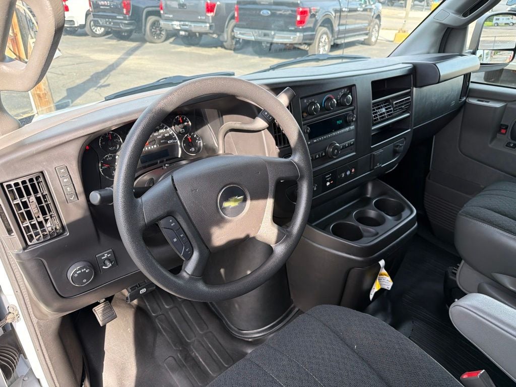 2025 Chevrolet Express 2500 Work Van Cargo