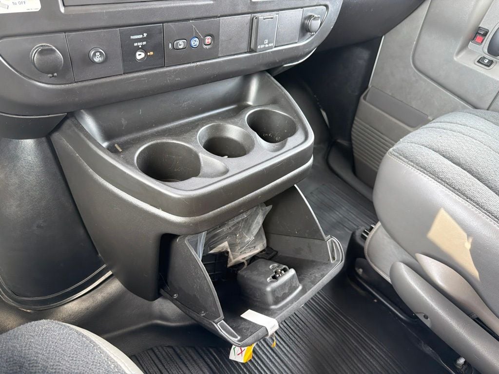 2025 Chevrolet Express 2500 Work Van Cargo