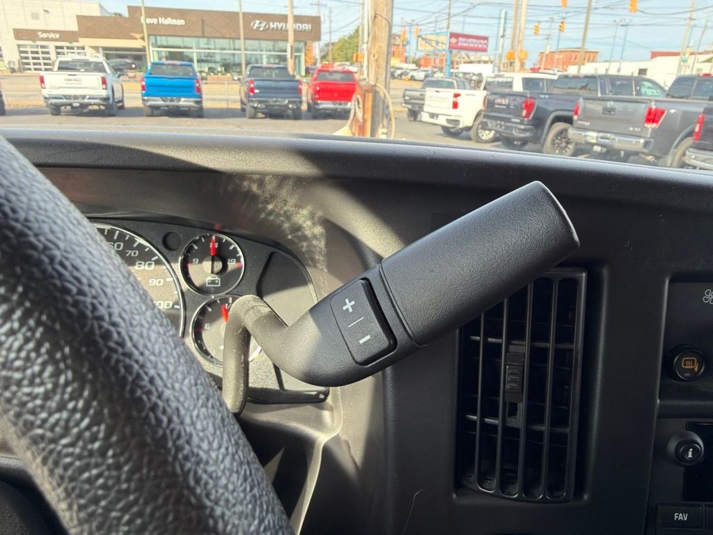 2025 Chevrolet Express 2500 Work Van Cargo