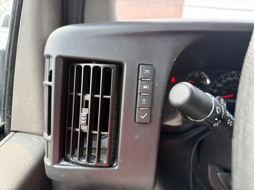 2025 Chevrolet Express 2500 Work Van Cargo