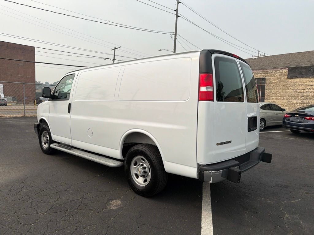 2025 Chevrolet Express 2500 Work Van Cargo