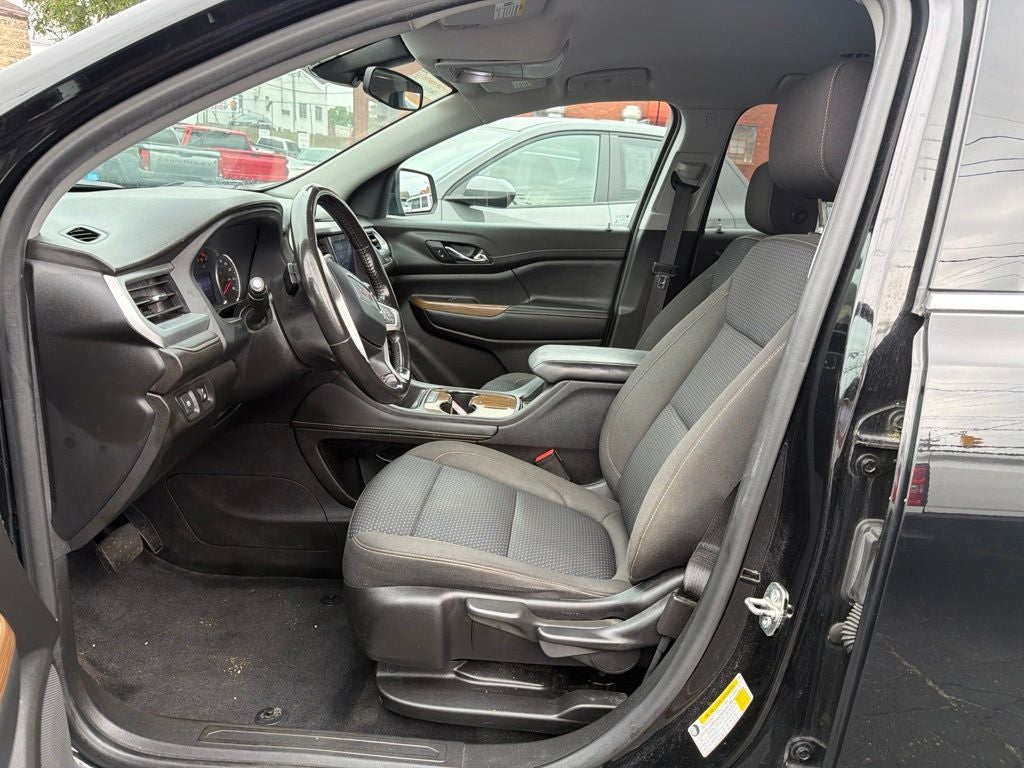 2020 GMC Acadia SLE