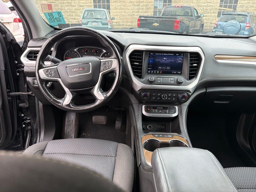 2020 GMC Acadia SLE