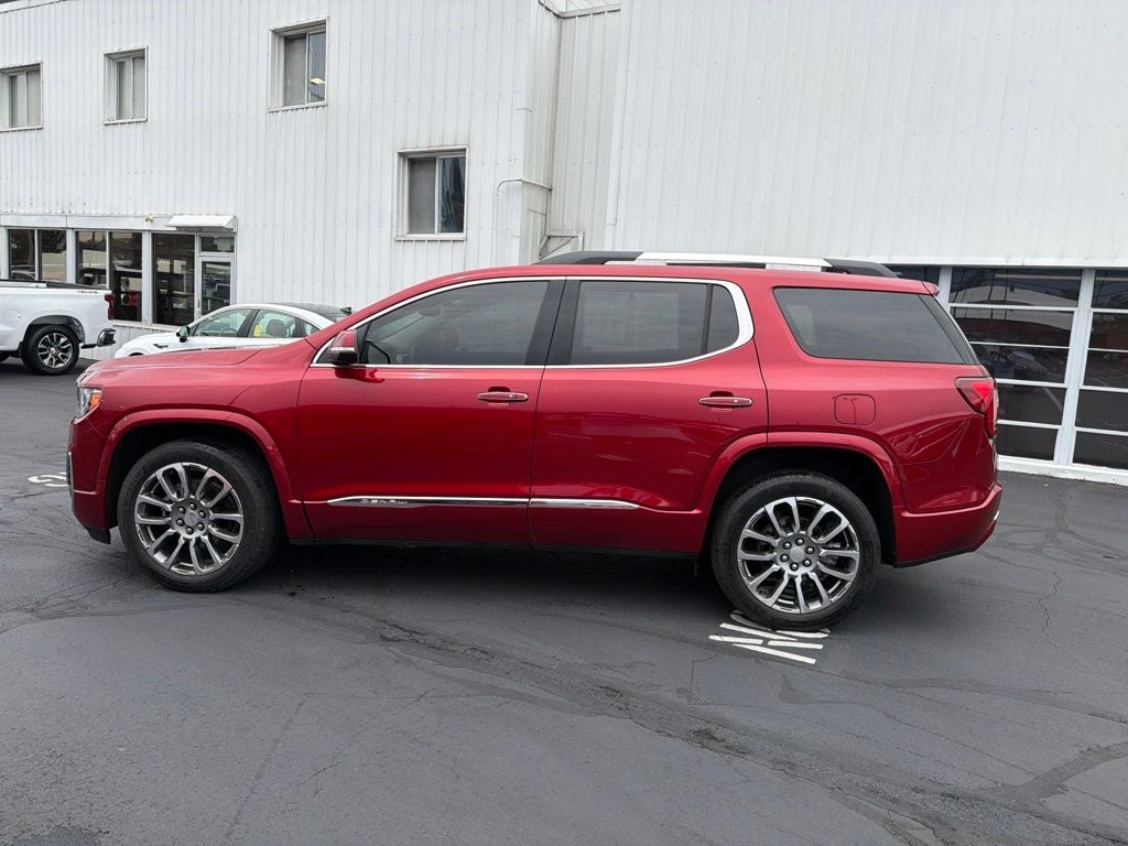 2023 GMC Acadia Denali