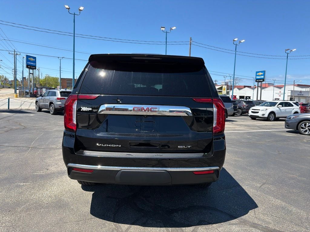 2021 GMC Yukon SLT