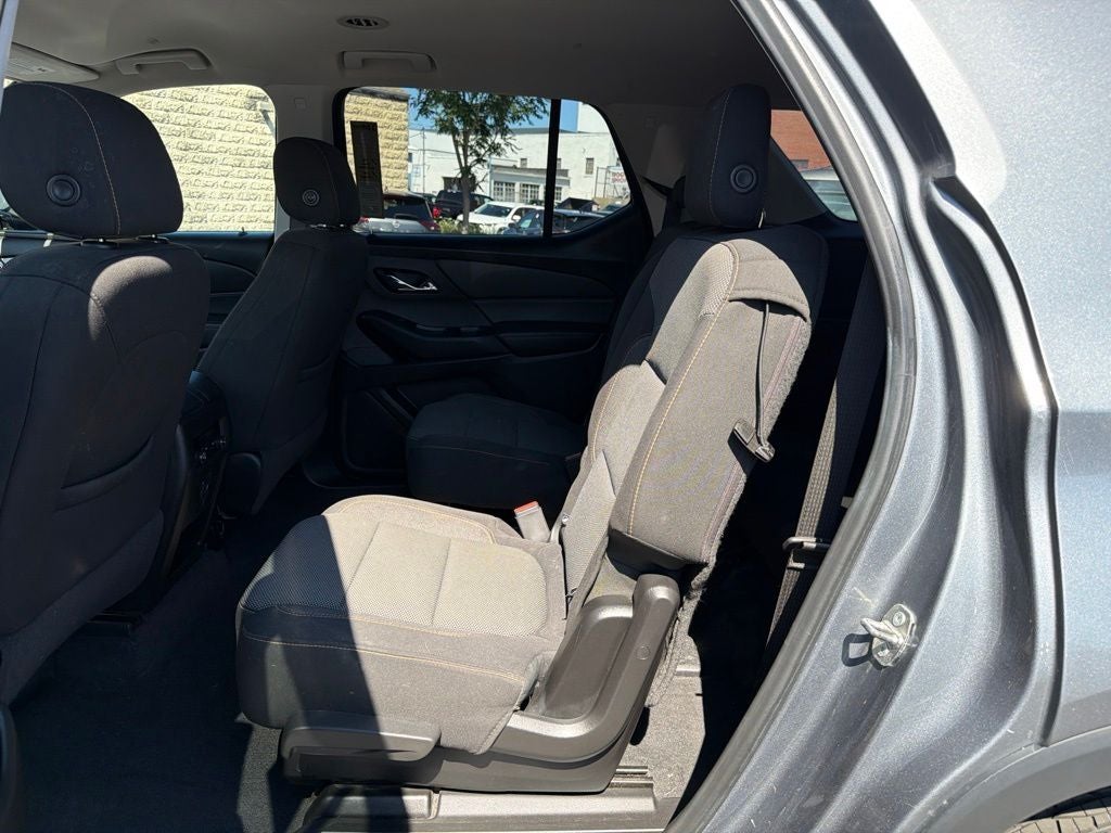 2018 Chevrolet Traverse LT Cloth w/1LT