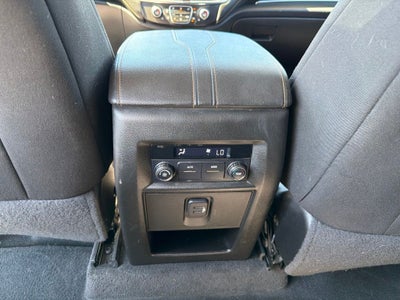 2018 Chevrolet Traverse LT Cloth w/1LT