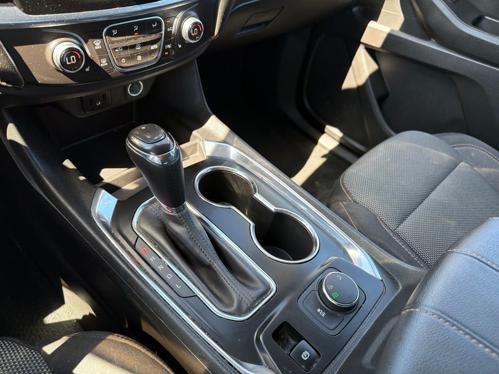 2018 Chevrolet Traverse LT Cloth w/1LT
