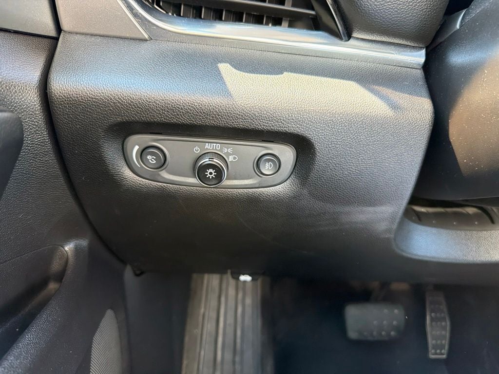 2018 Chevrolet Traverse LT Cloth w/1LT