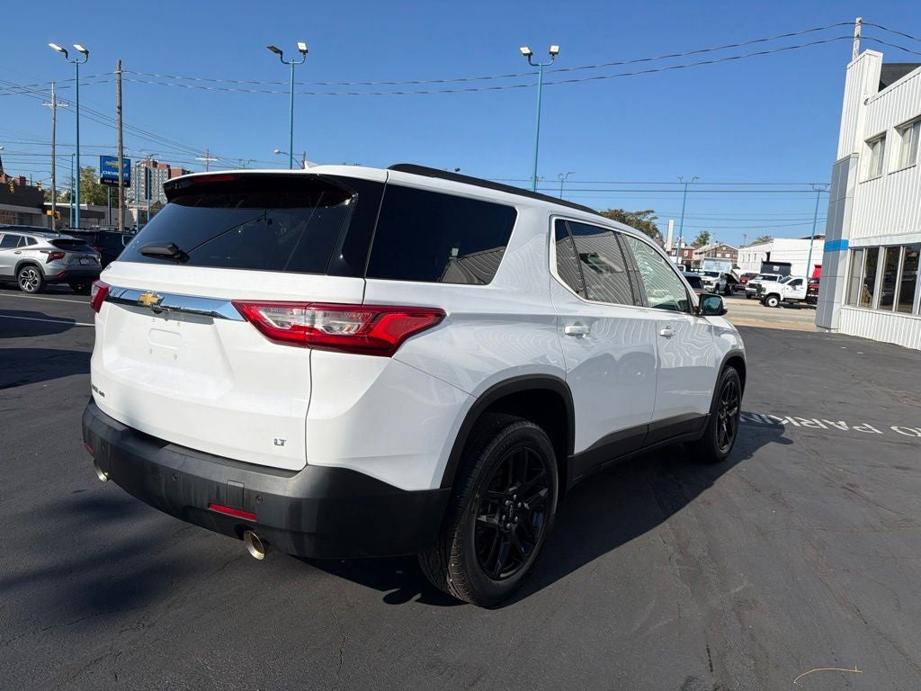 2021 Chevrolet Traverse LT Leather