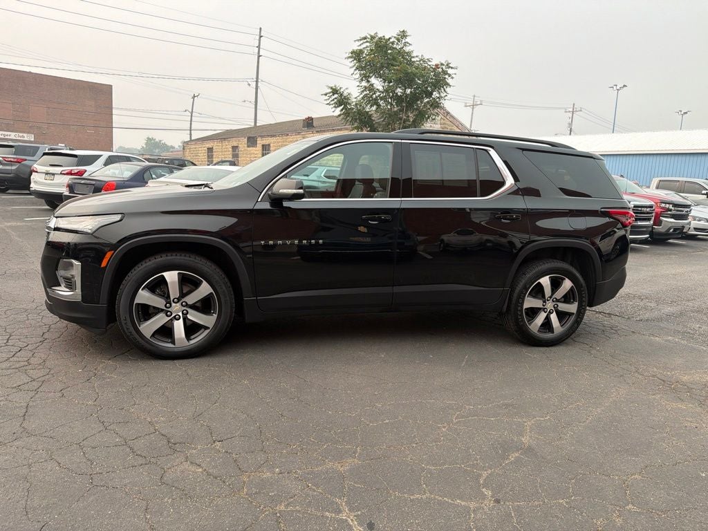 2023 Chevrolet Traverse LT Leather