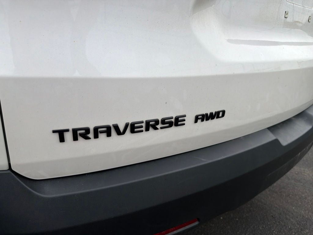 2023 Chevrolet Traverse RS