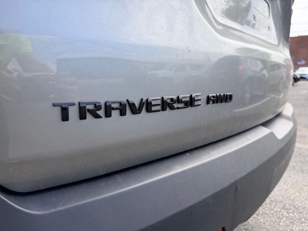 2023 Chevrolet Traverse RS