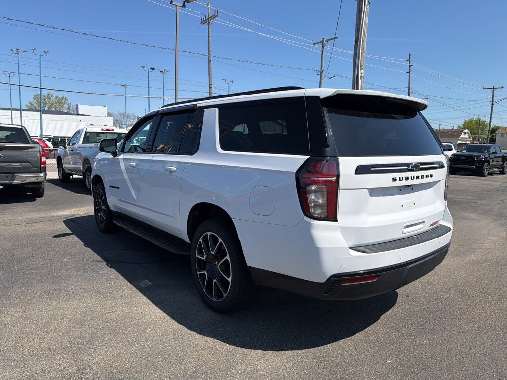 2024 Chevrolet Suburban RST