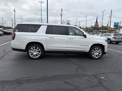 2023 Chevrolet Suburban High Country