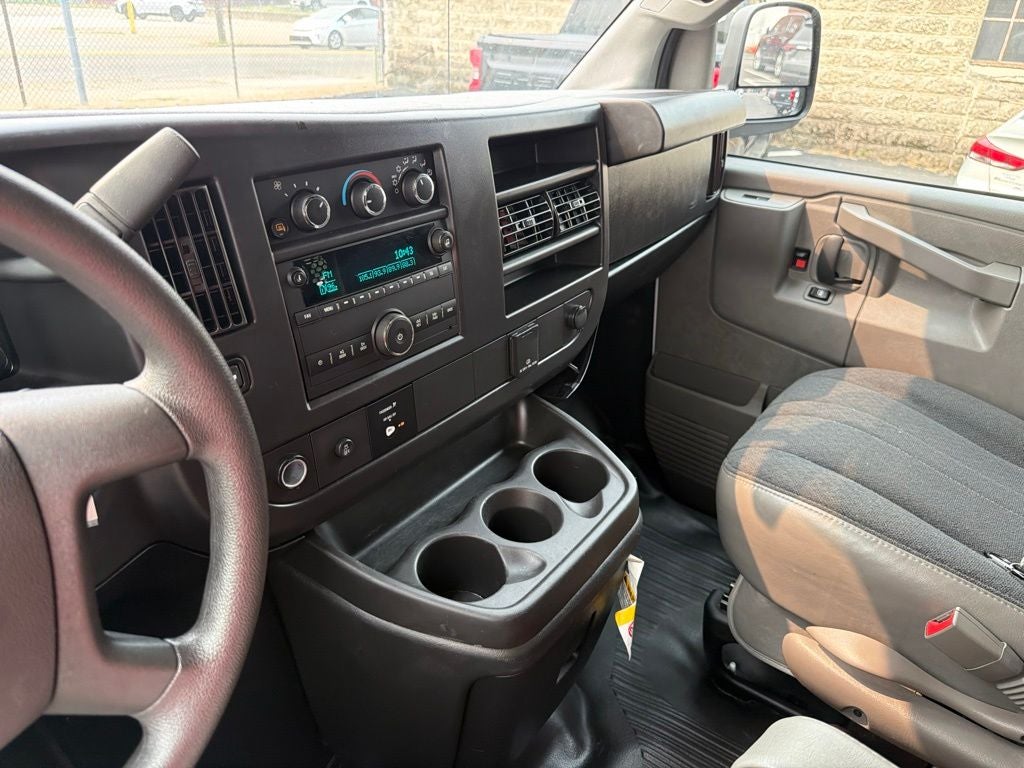 2025 GMC Savana 2500 Work Van