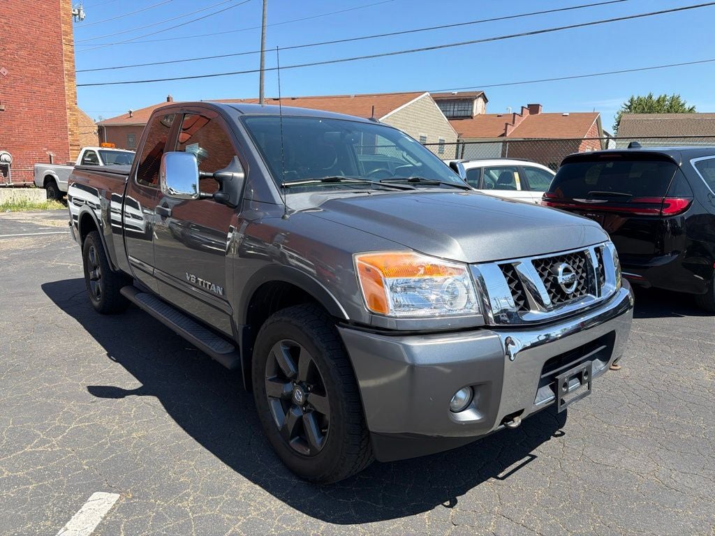 2015 Nissan Titan SV