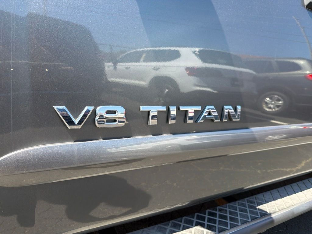2015 Nissan Titan SV