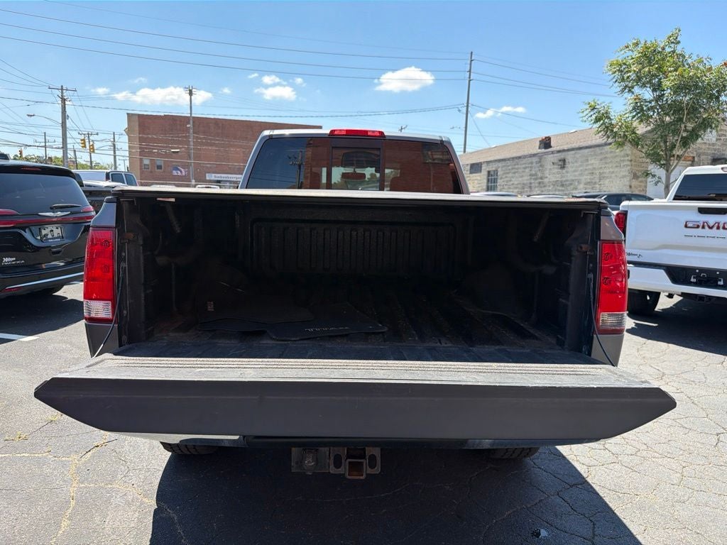 2015 Nissan Titan SV