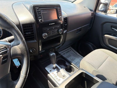 2015 Nissan Titan SV