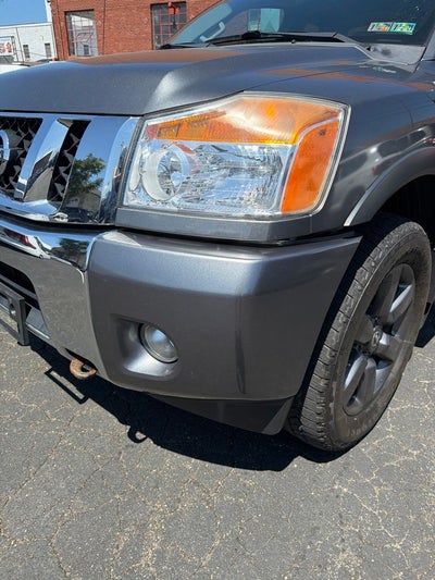 2015 Nissan Titan SV