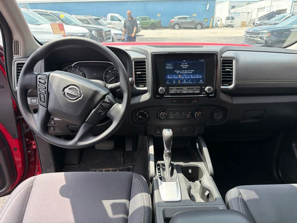 2023 Nissan Frontier SV