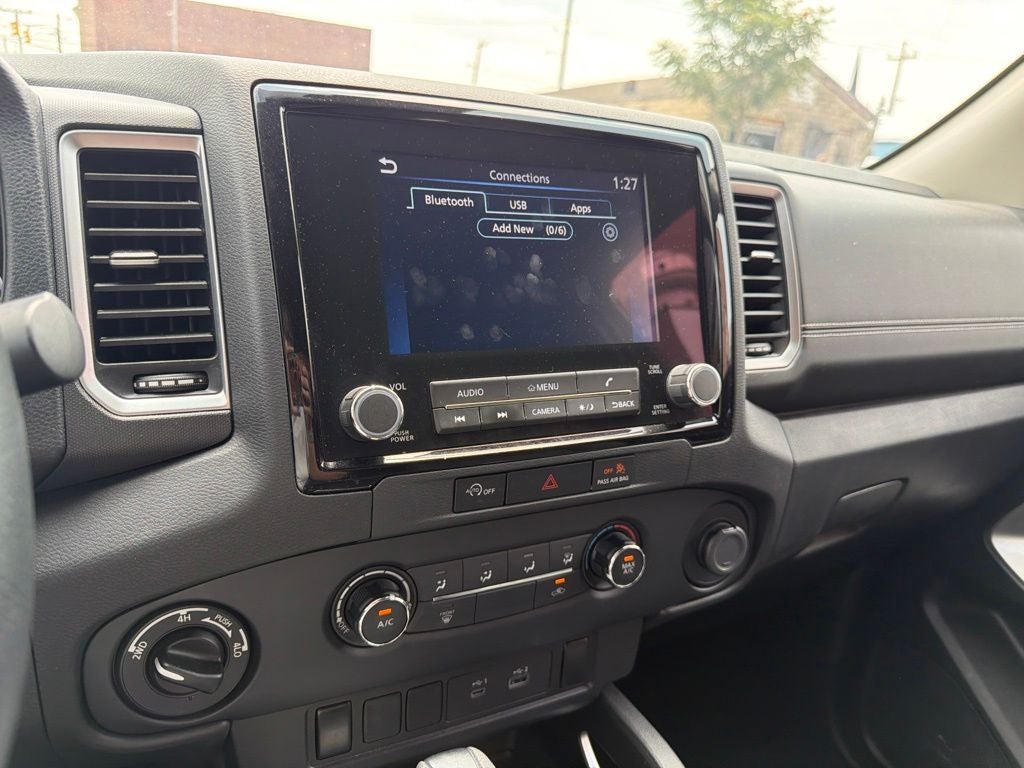 2023 Nissan Frontier SV