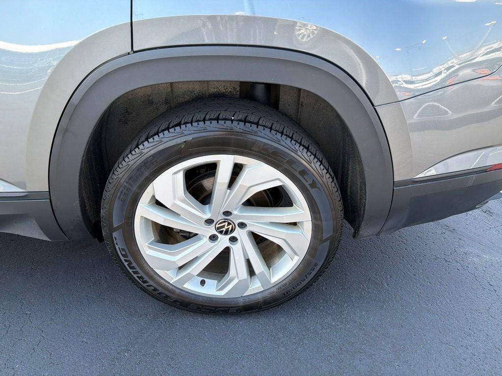 2022 Volkswagen Atlas 3.6L V6 SE w/Technology