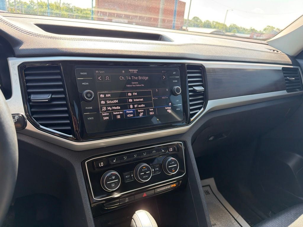 2022 Volkswagen Atlas 3.6L V6 SE w/Technology