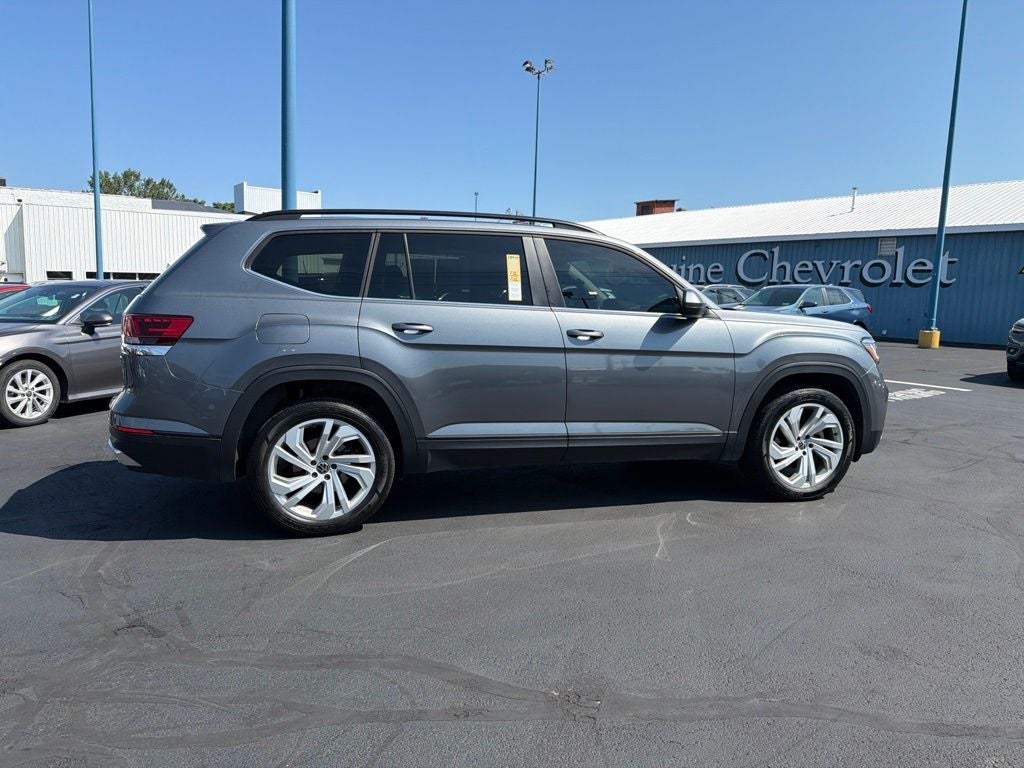 2022 Volkswagen Atlas 3.6L V6 SE w/Technology