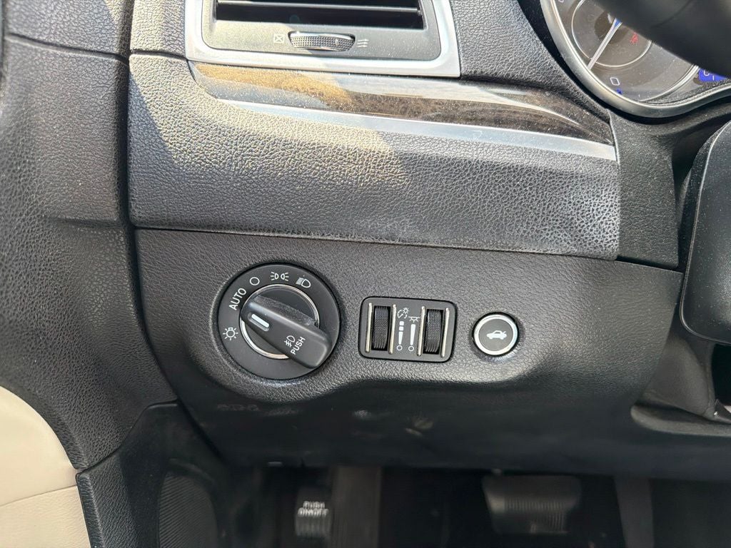 2019 Chrysler 300 Limited
