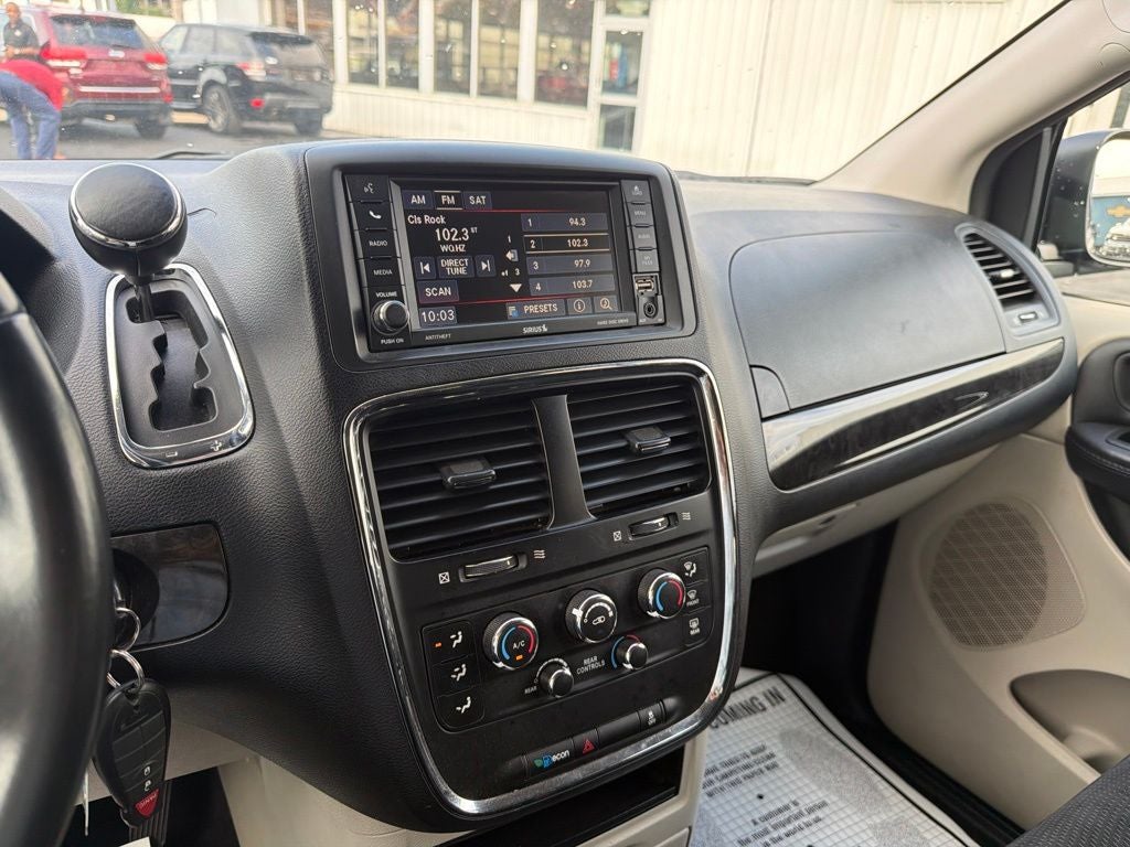 2017 Dodge Grand Caravan SE