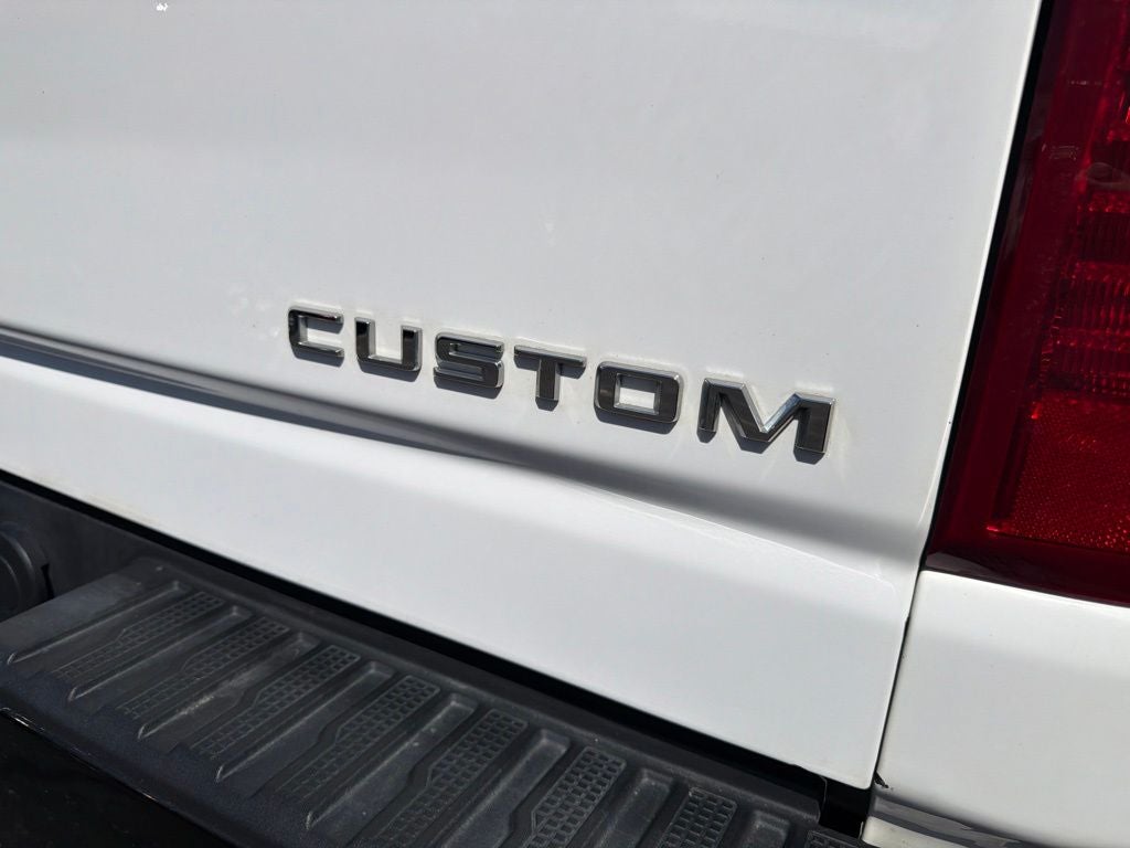 2024 Chevrolet Silverado 2500HD Custom