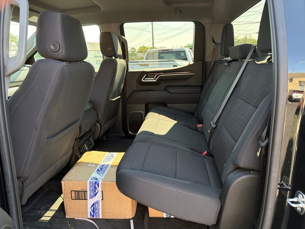 2023 Chevrolet Silverado 1500 LT LT1
