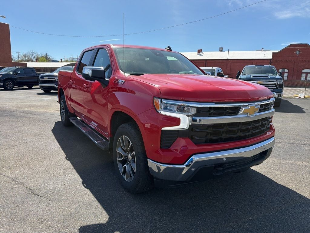 2025 Chevrolet Silverado 1500 LT LT1