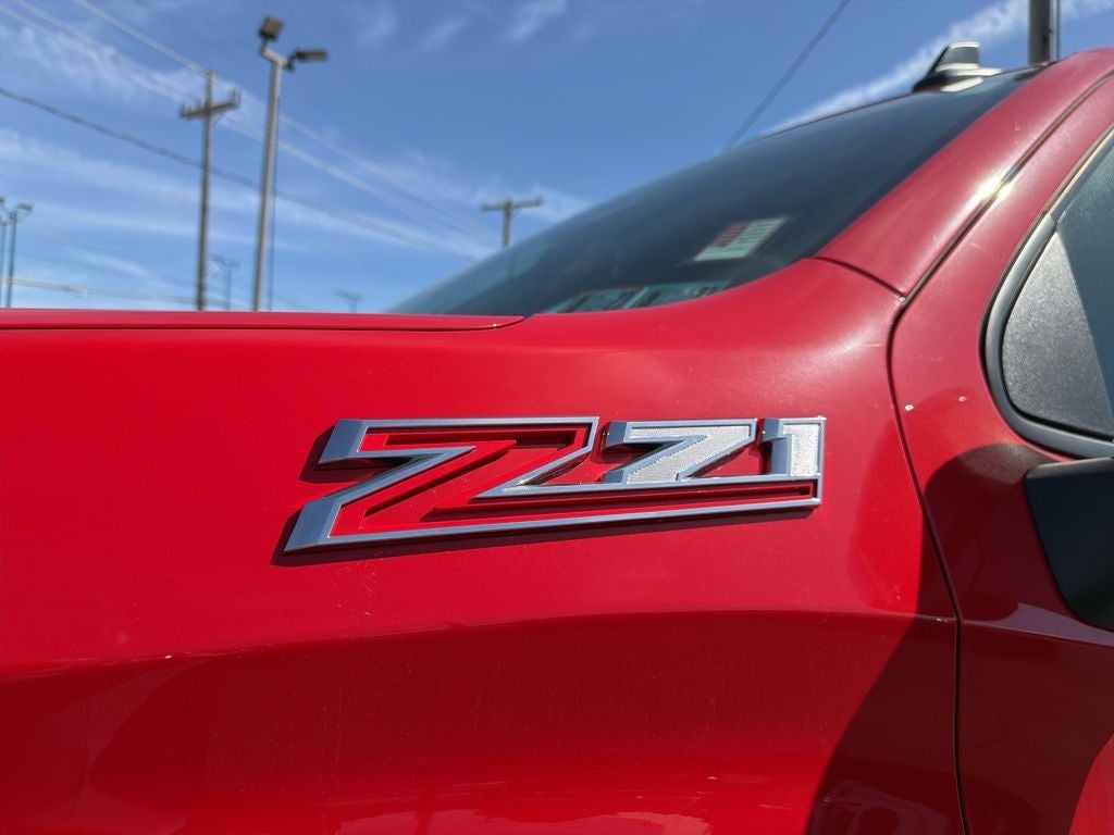 2025 Chevrolet Silverado 1500 LT LT1