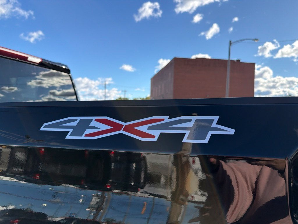 2025 Chevrolet Silverado 1500 LT LT1