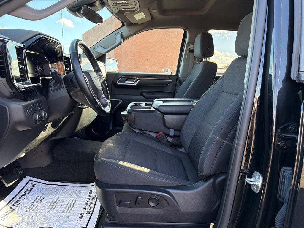 2025 Chevrolet Silverado 1500 LT LT1