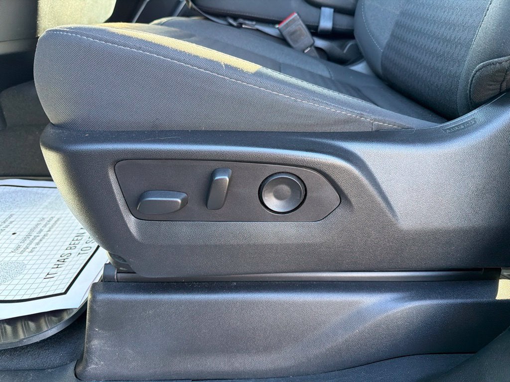 2025 Chevrolet Silverado 1500 LT LT1