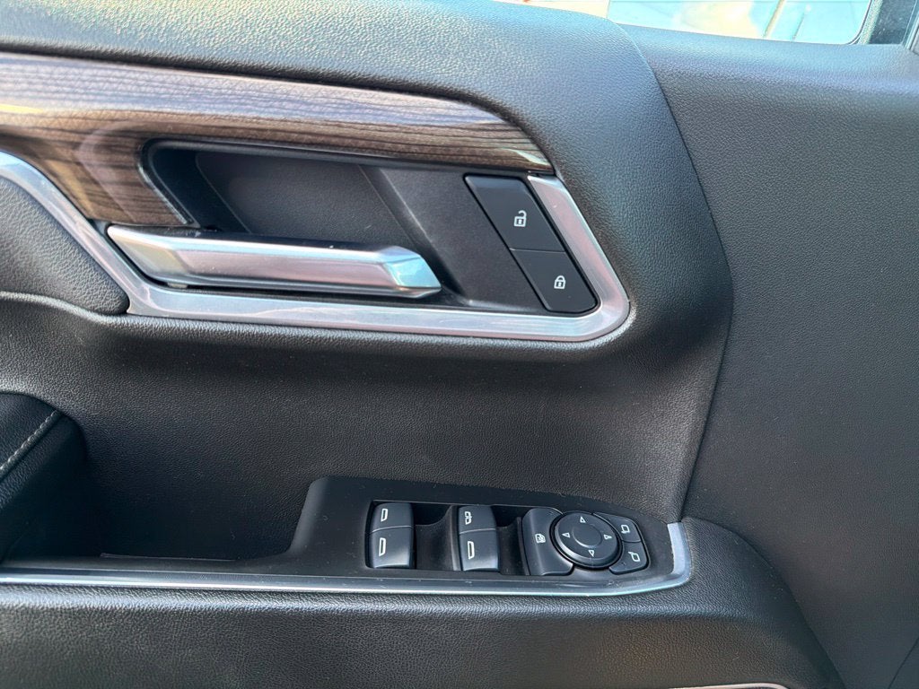 2025 Chevrolet Silverado 1500 LT LT1