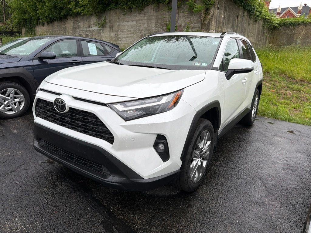 2023 Toyota RAV4 XLE Premium